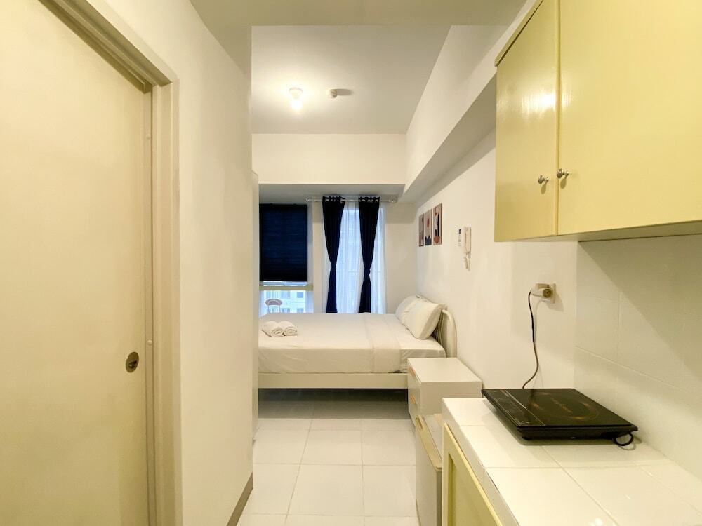 Южный Тангеранг: Homey And Enjoy Living Studio Tokyo Riverside Pik 2 Apartment