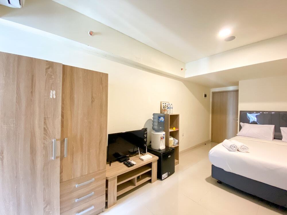 Сибату: Simply Look And Enjoy Living Studio At Meikarta Apartment