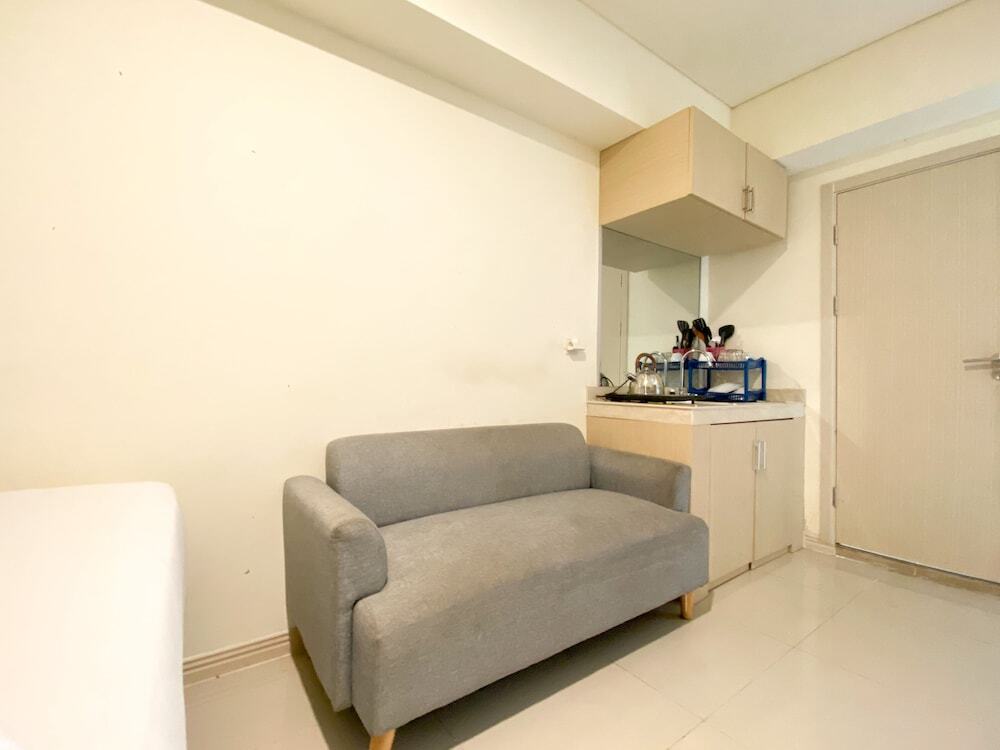 Сибату: Simply Look And Enjoy Living Studio At Meikarta Apartment