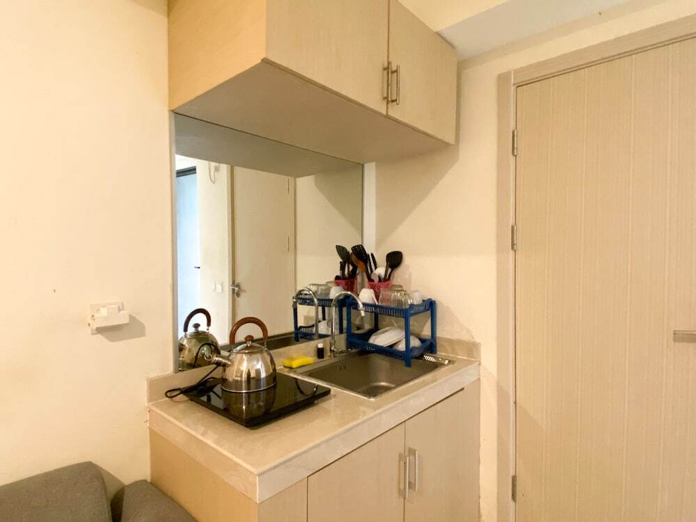 Сибату: Simply Look And Enjoy Living Studio At Meikarta Apartment