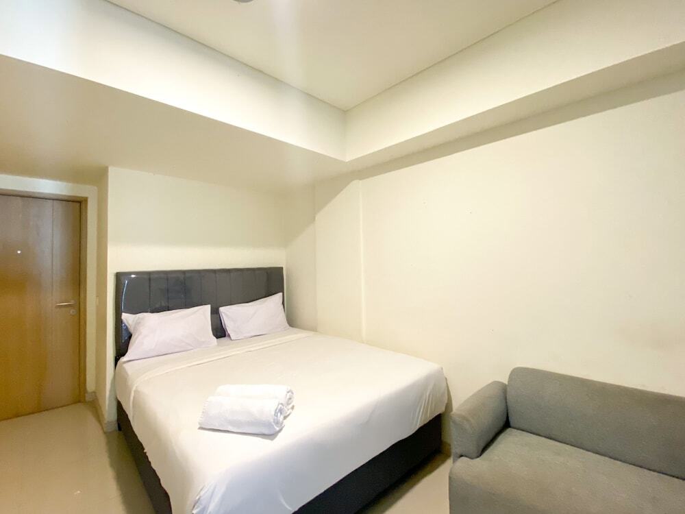 Сибату: Simply Look And Enjoy Living Studio At Meikarta Apartment