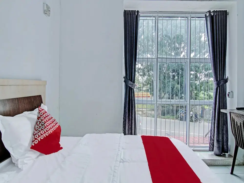 Пеканбару: OYO 92047 Penginapan Arfi Syariah