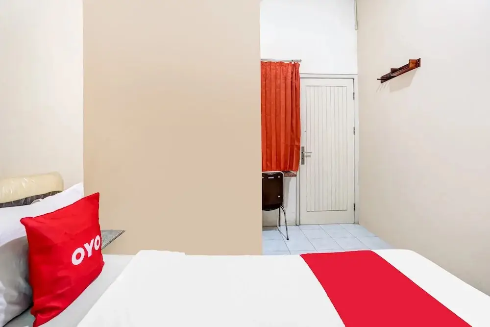 Сурабая: Oyo 91361 Benlin D'kost Syariah