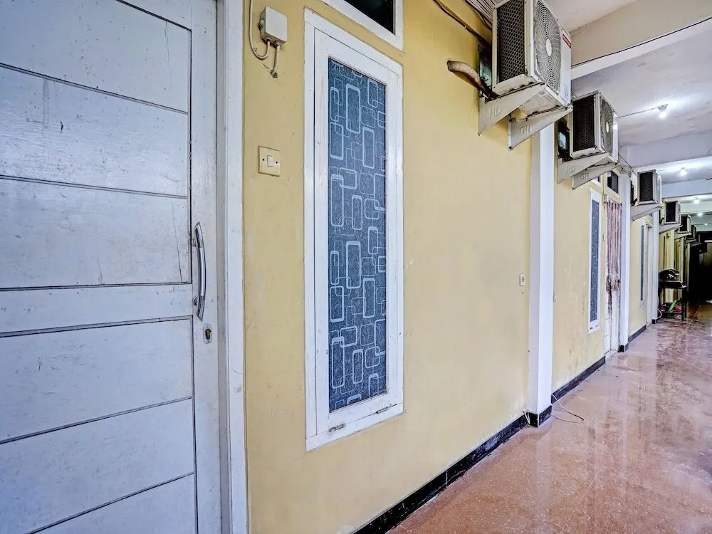 Ламонган: OYO 91653 Grand Syariah Hagawa Lamongan  Near SPORT CENTER LAMONGAN