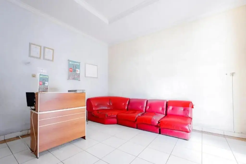 Джакарта: Super OYO 91535 J&b Rooms Tomang