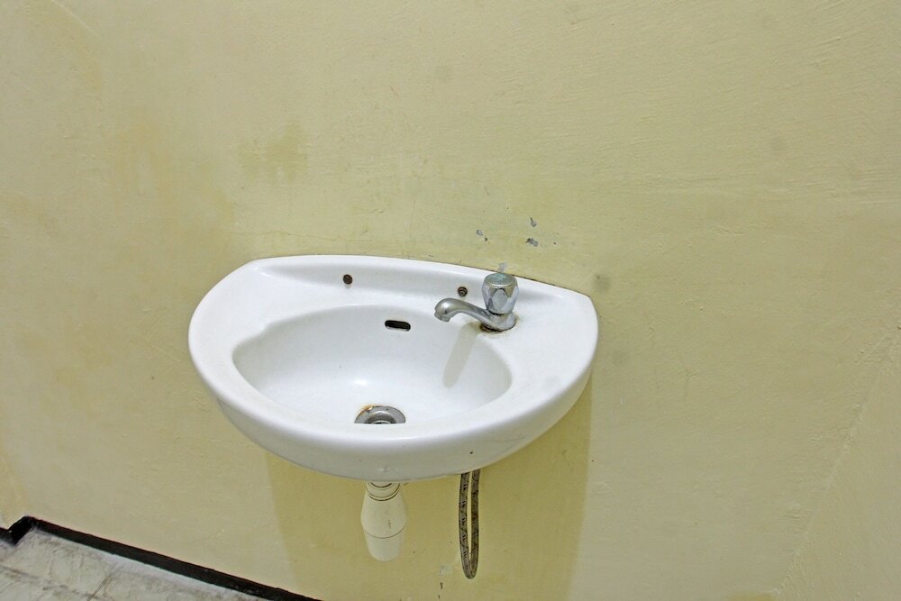Матарам: OYO 92001 Unram Guest House