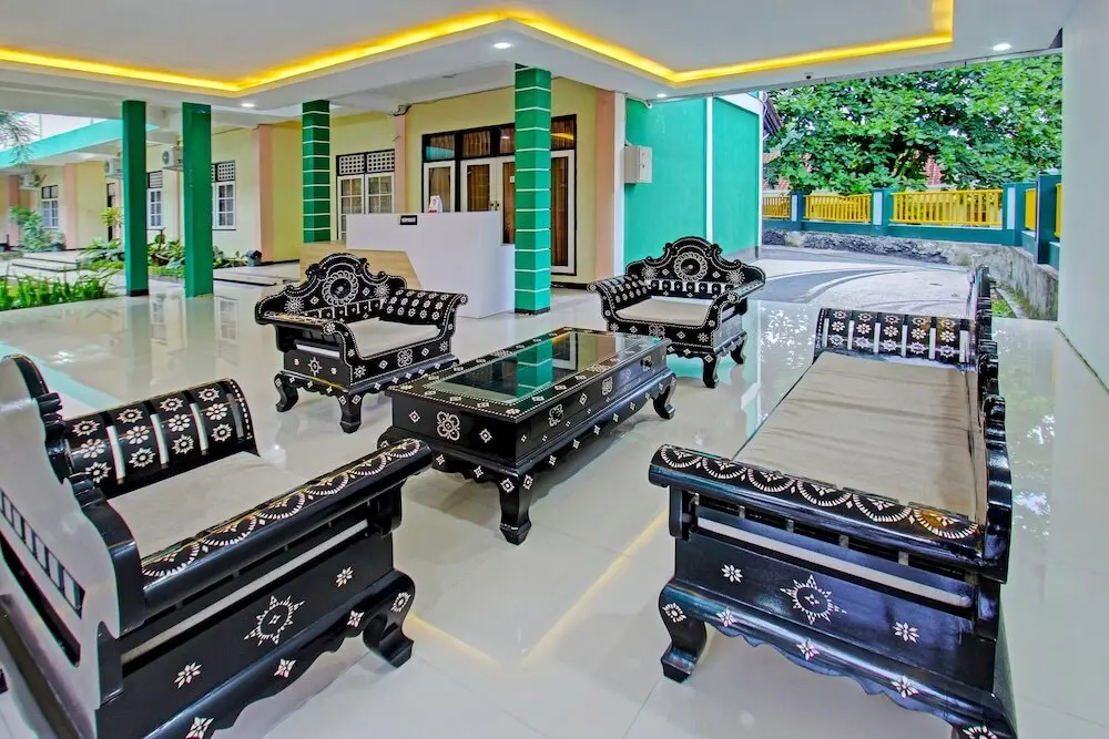 Матарам: OYO 92001 Unram Guest House