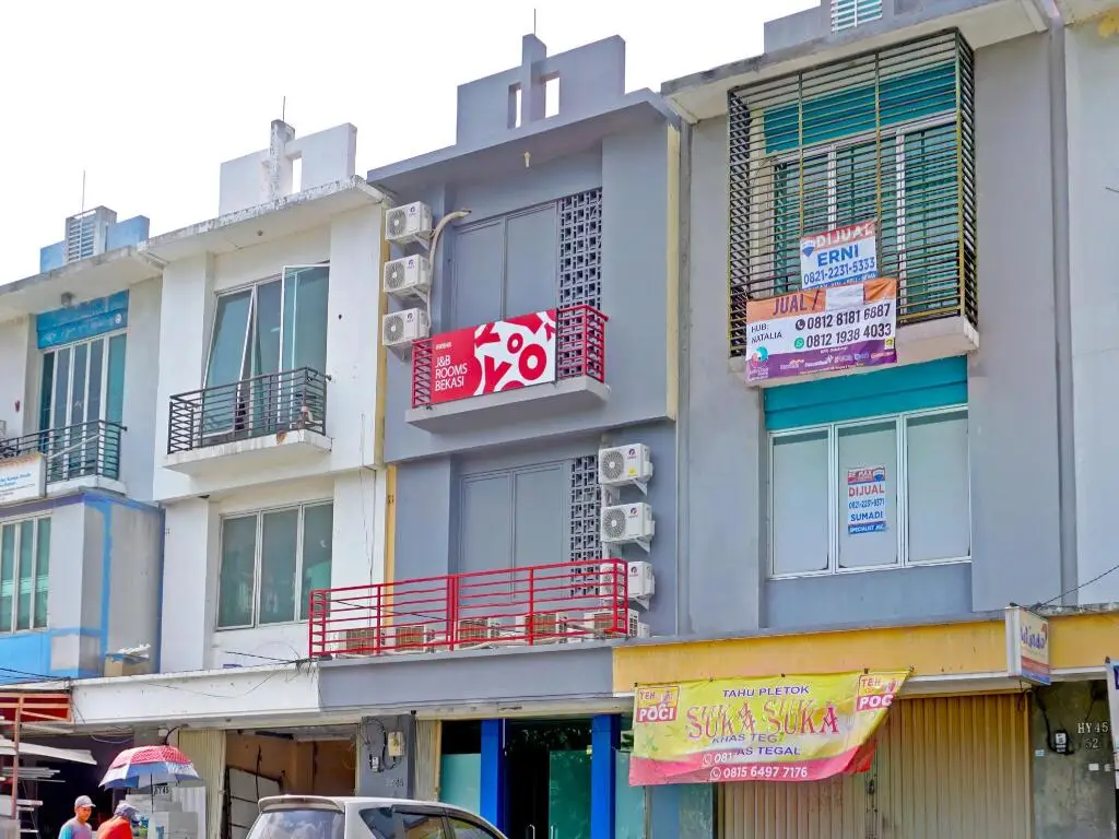Джакарта: OYO 90848 J&b Rooms Bekasi