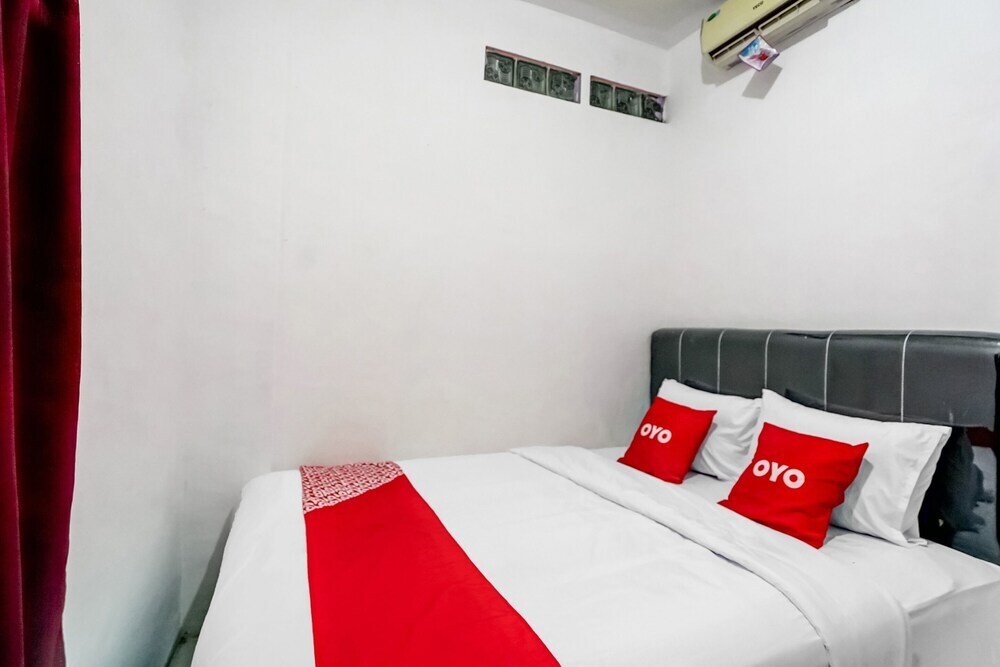 Медан: OYO 91110 Wilson HomestayNearRSU Bunda Thamrin