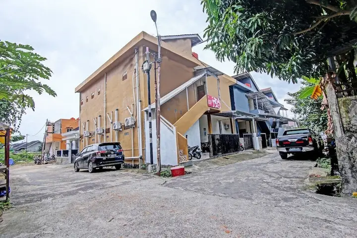 Палембанг: OYO Life 91268 Homestay Bu Erma Syariah
