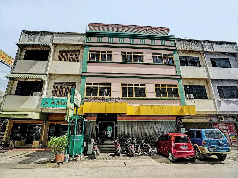 SUPER OYO 91805 Hotel Wisma Bari — фото 1
