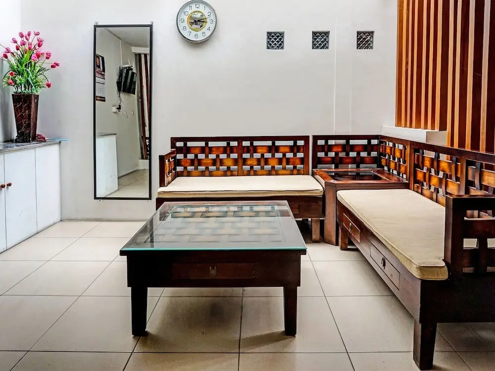 Боджонегоро: OYO 91812 Nh Kost Syariah