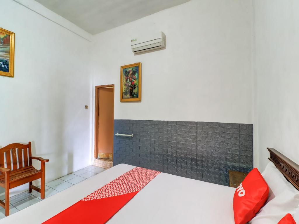 Сингараджа: OYO 91042 Hawaina Hotel