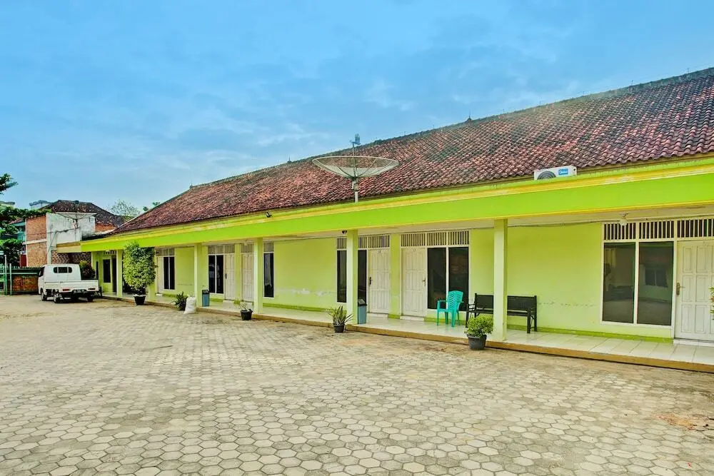 Дви Варга Тунггал Джая: OYO 92097 Hotel Sejahtera Syariah