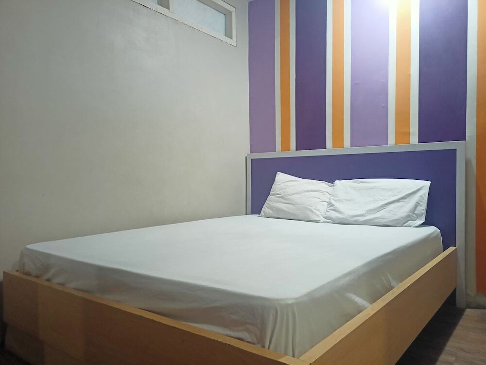 Таракан: OYO 92126 Hotel Syariah Sumber Mulya NunukanNearAlun - Alun Kota Nunukan