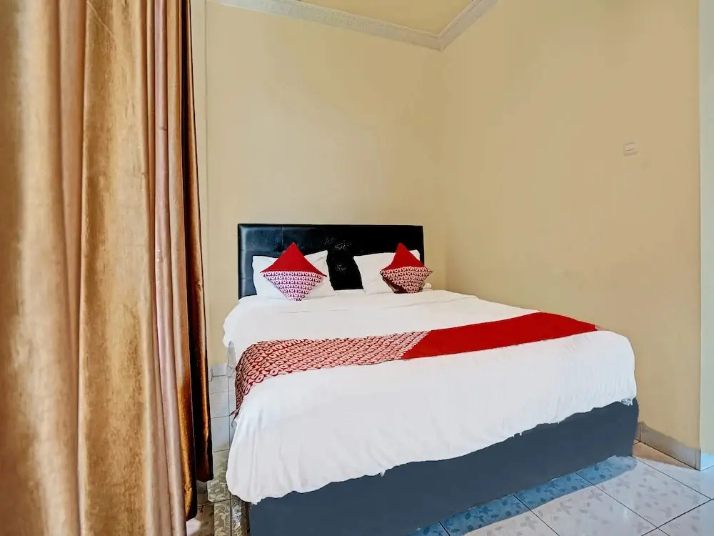 Палембанг: OYO 91873 Nugraha Kost