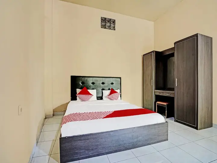 Палембанг: OYO 91873 Nugraha Kost