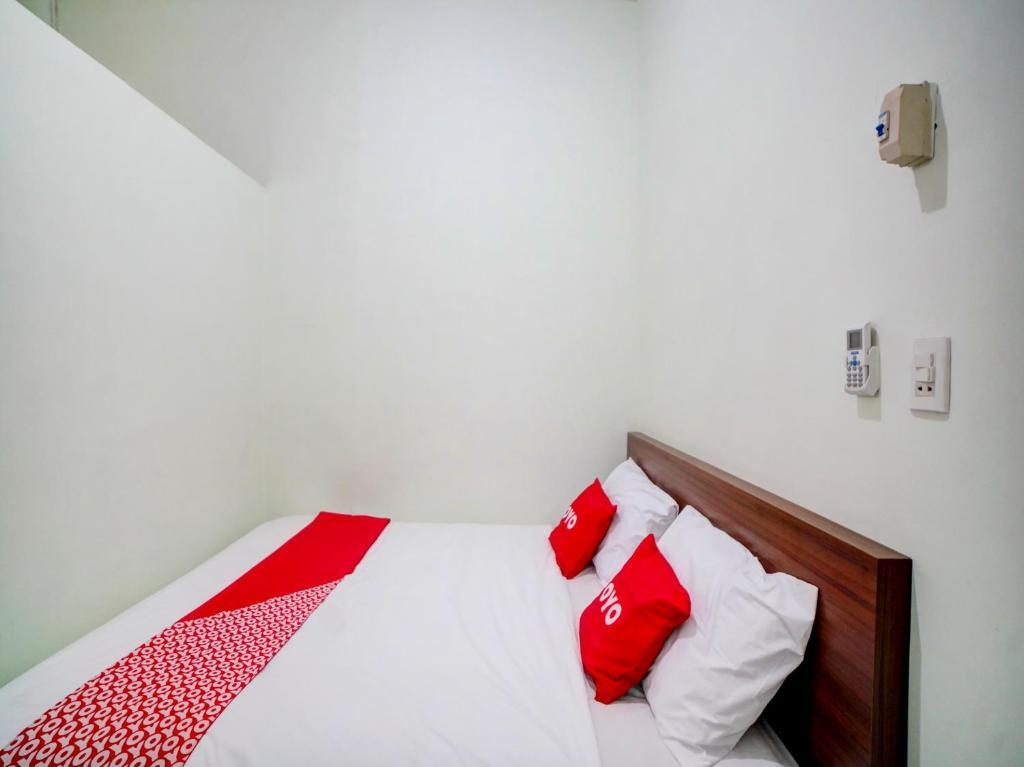 Медан: OYO 90683 Teratai Homestay