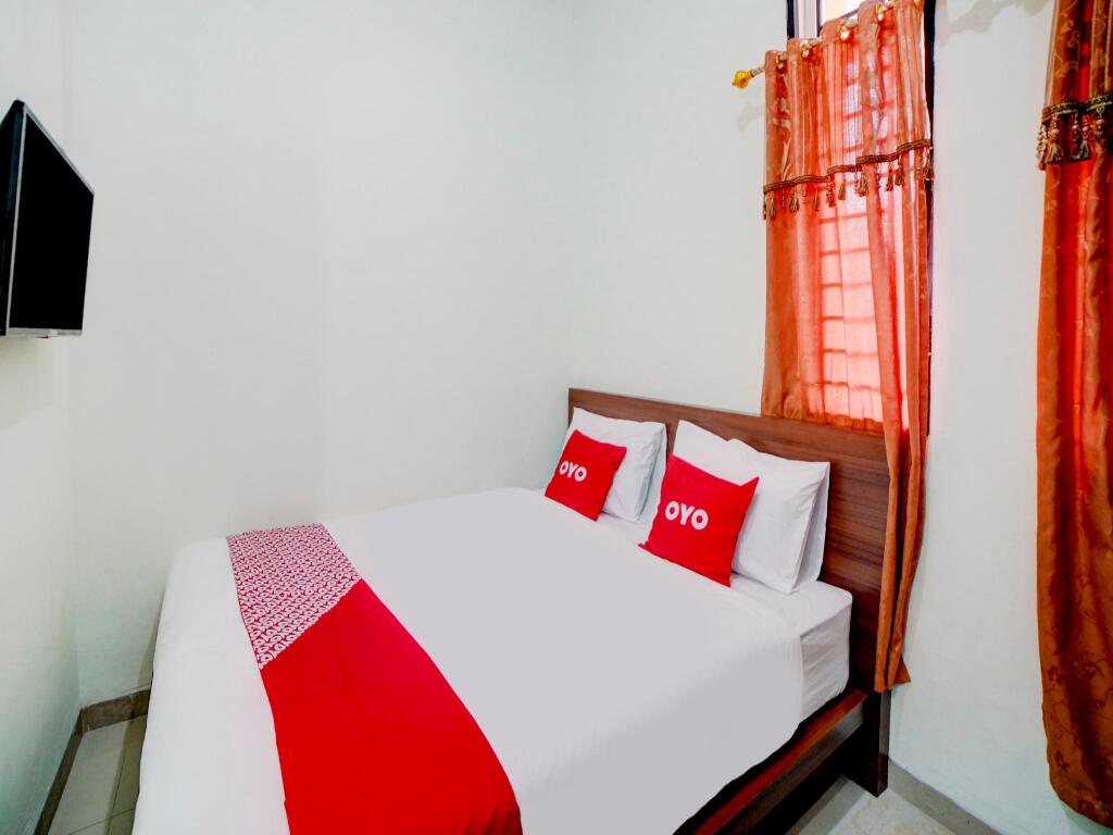 Медан: OYO 90683 Teratai Homestay
