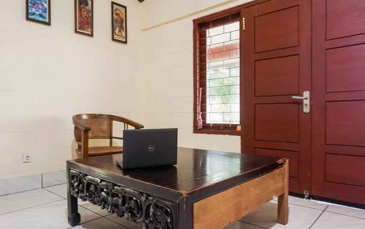 Аньер: OYO 91218 Villa Karang Sono