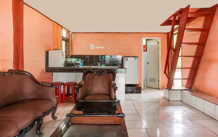 Аньер: OYO 91218 Villa Karang Sono