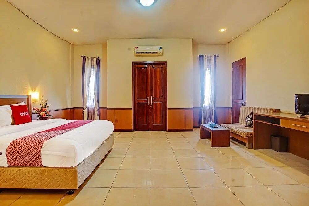 Астра Ксетра: OYO 90947 Hotel Sarbini