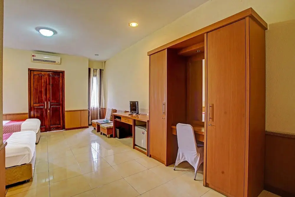 Астра Ксетра: OYO 90947 Hotel Sarbini