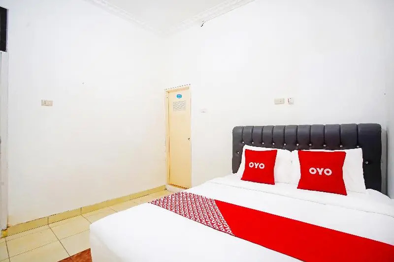 Бандар-Лампунг: Oyo 91460 Guest House Kencana Syariah