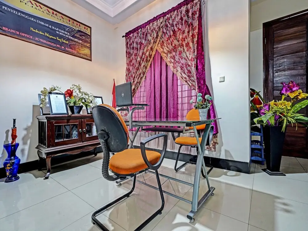 Бандунг: SPOT ON 91320 Pondok Elia Syariah