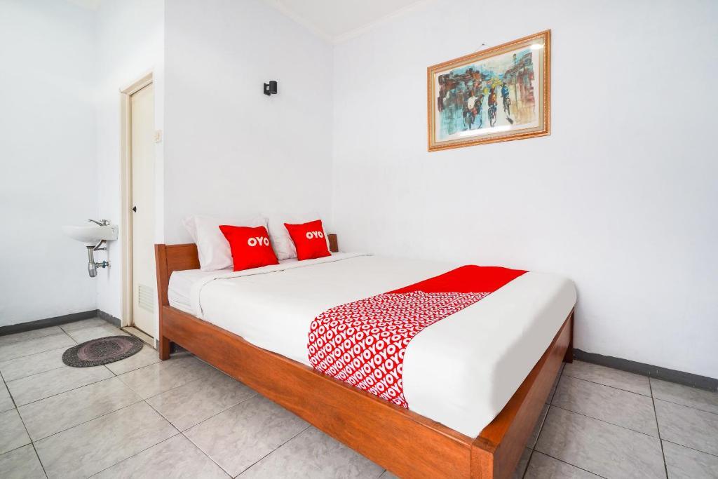 Бандунг: Oyo 91561 Gandhi Hotel