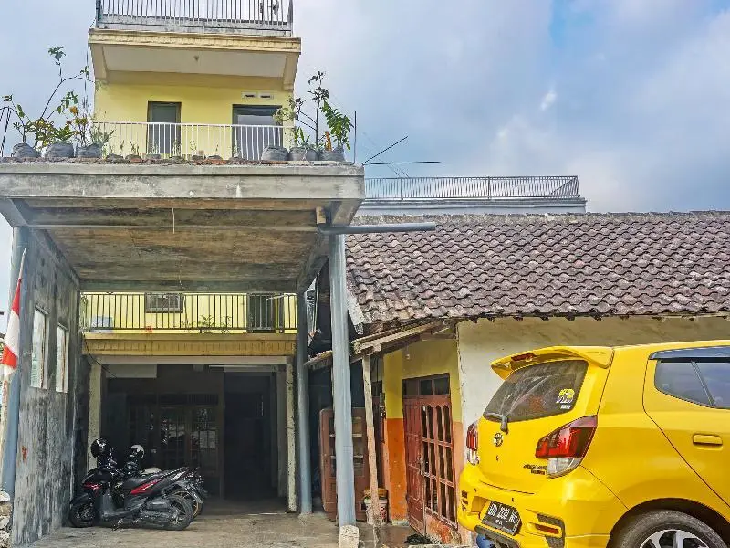 Бату: Spot On 91588 Ananda Guest House Batu