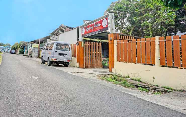 Бату: Oyo 91452 Ngajeng Peken Home Stay