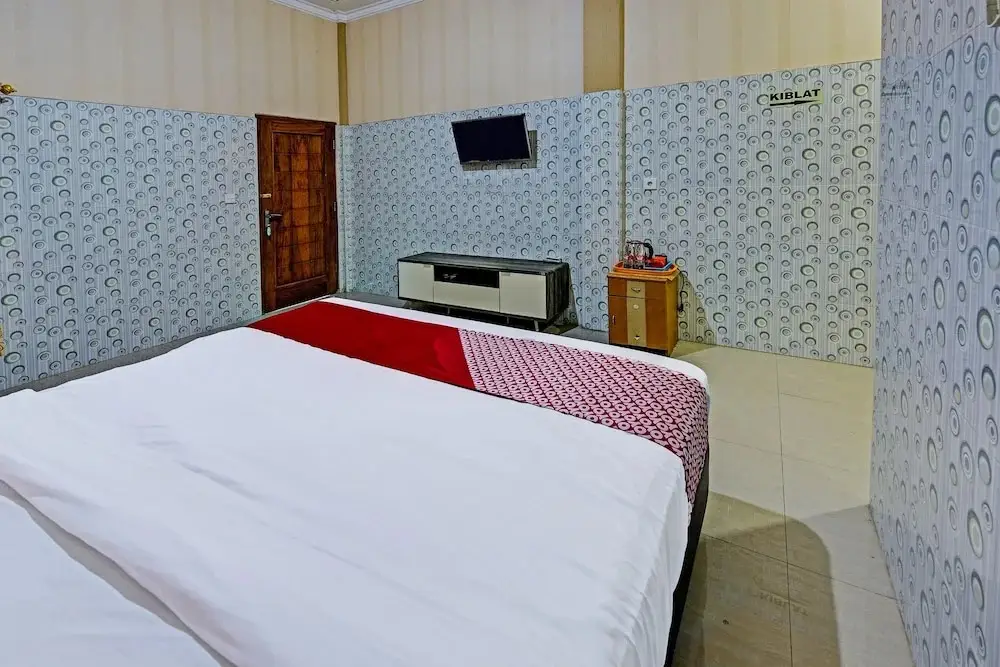 Чилачап: Spot On 91376 Hotel Bintang Flores