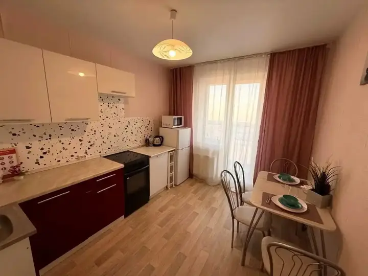 Челябинск: Квартира GoldApart Академика Макеева 20