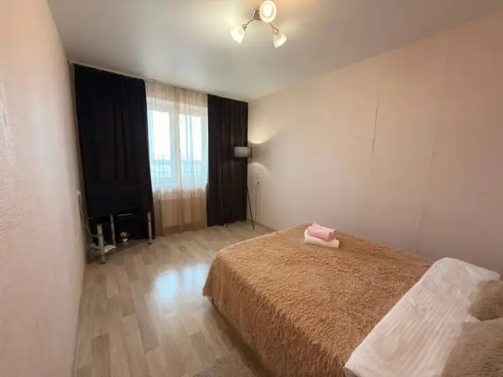 Челябинск: Квартира GoldApart Академика Макеева 20