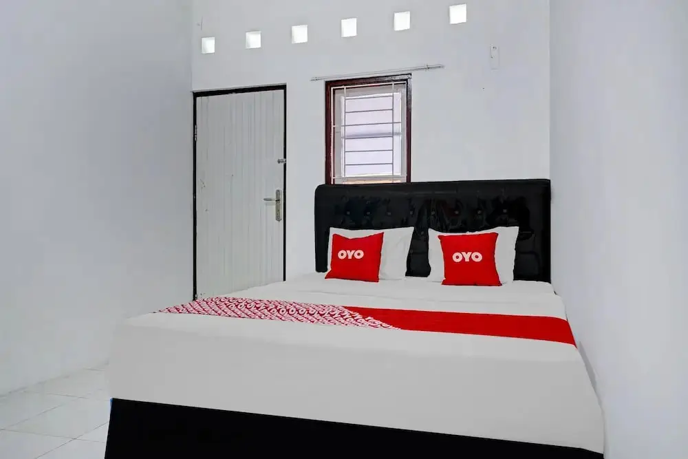 Чиребон: OYO 90571 Dewi Guest House Syariah