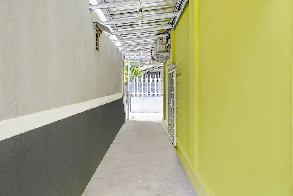 Чиребон: OYO 90571 Dewi Guest House Syariah