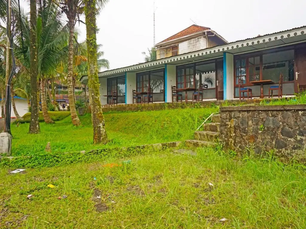 Сизаруа: OYO 91244 Hotel Lembah Nyiur