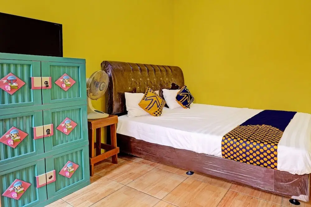 Сиамис: OYO Life 91478 Wisma Aura Syariah