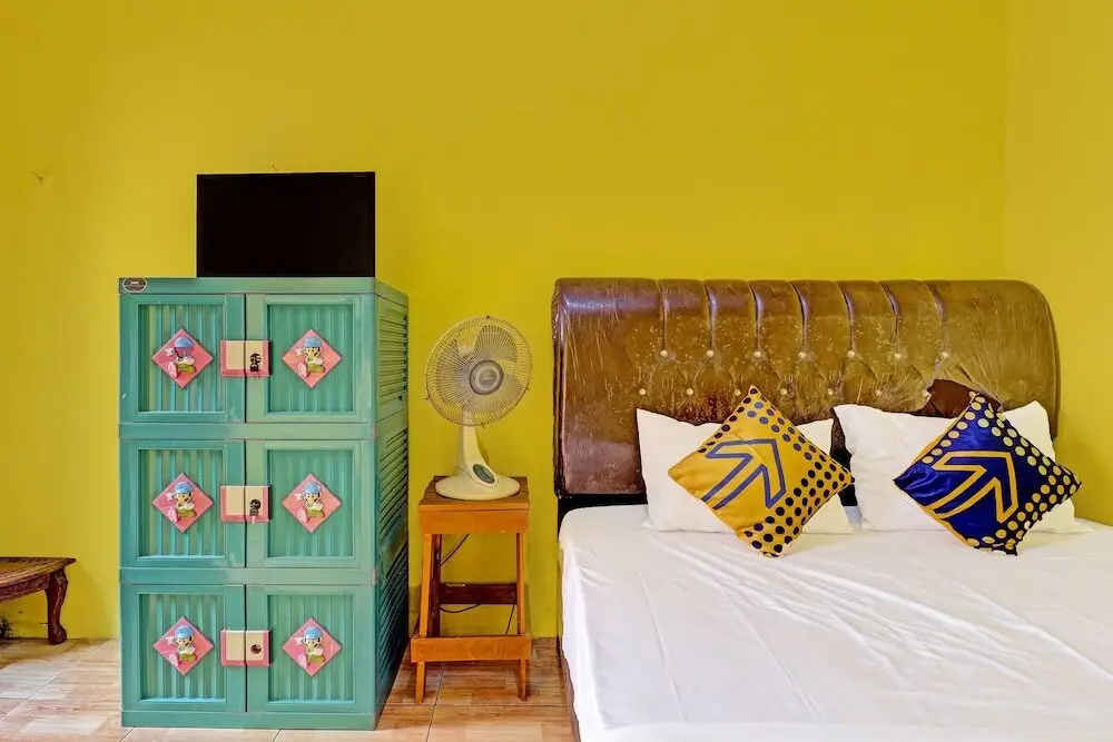 Сиамис: OYO Life 91478 Wisma Aura Syariah