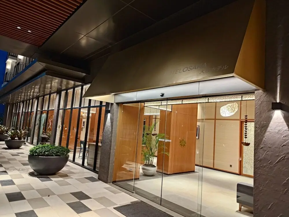 Чипутат: Hotel Osaka Pik2