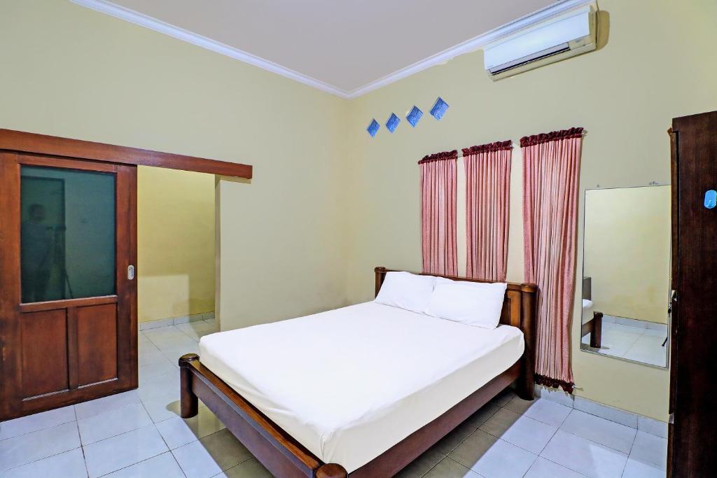 Денпасар: Oyo 91738 Ciung Wanara Guest House