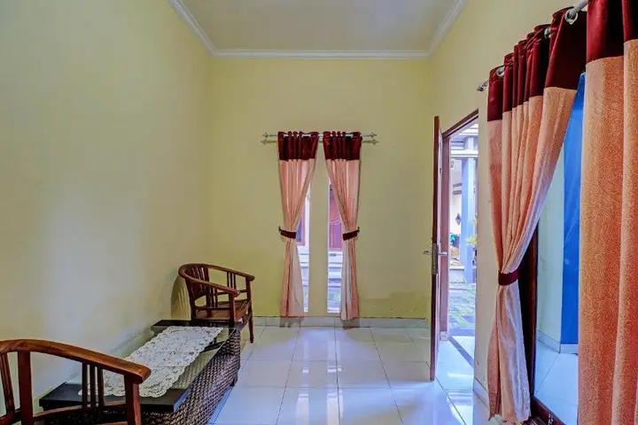 Денпасар: Oyo 91738 Ciung Wanara Guest House