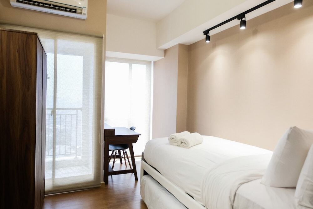 Legok: Studio Room Apartment at M-Town Residence near Summarecon Mall Serpong