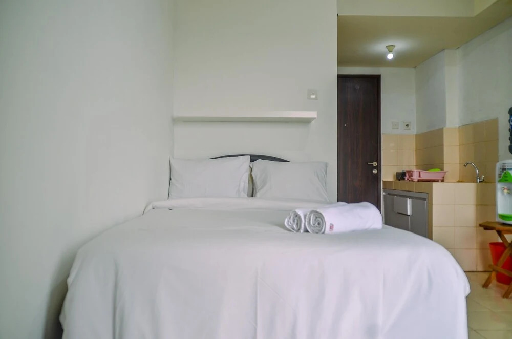 Южный Тангеранг: Comfy and Homey Serpong Greenview Studio Apartment