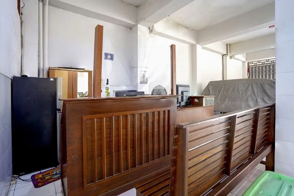 Сурабая: OYO Flagship 90890 Bratang Gede Residence