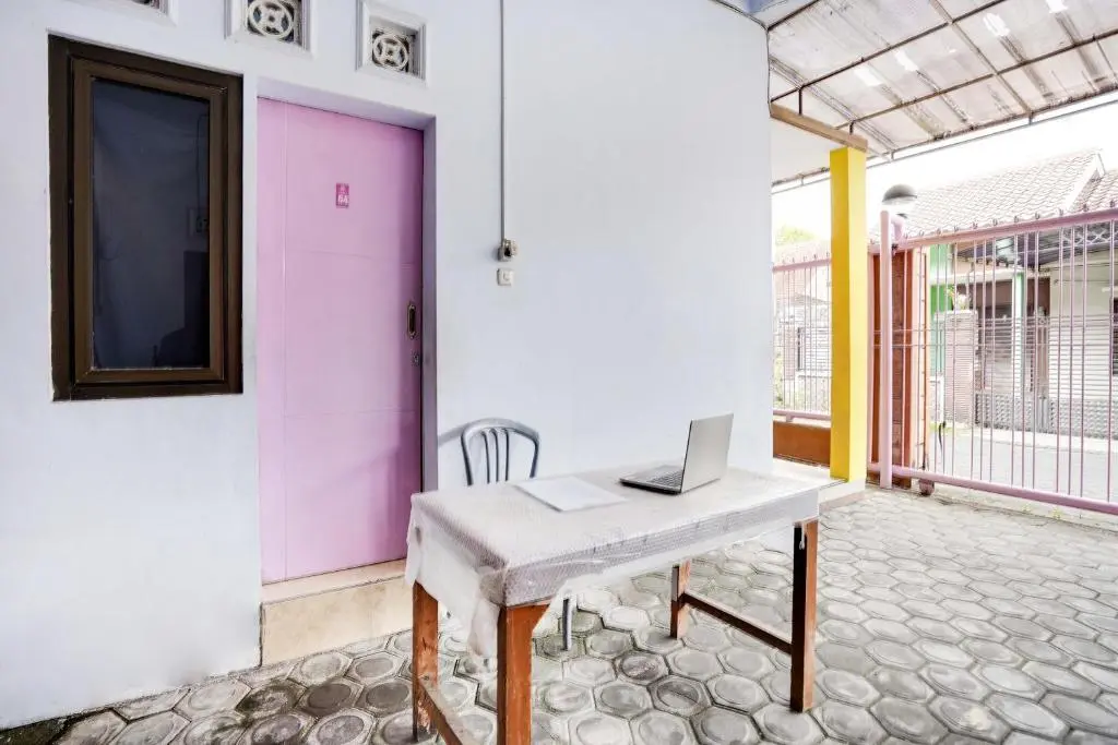 Лумаджанг: OYO Life 91626 Rr Kost Putri Syariah