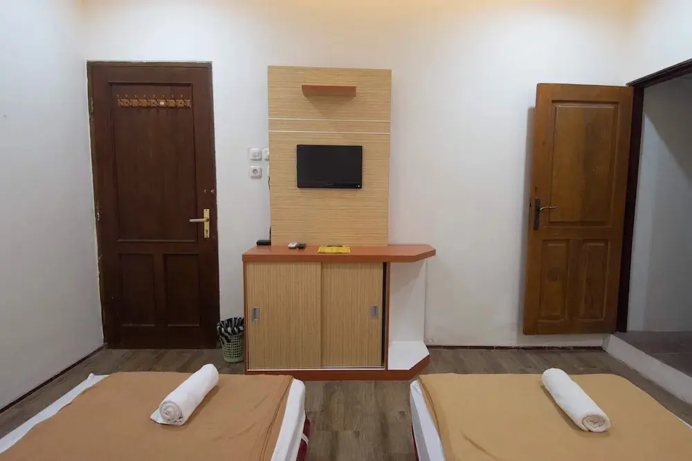 Кудус: Simpang 7 Residence