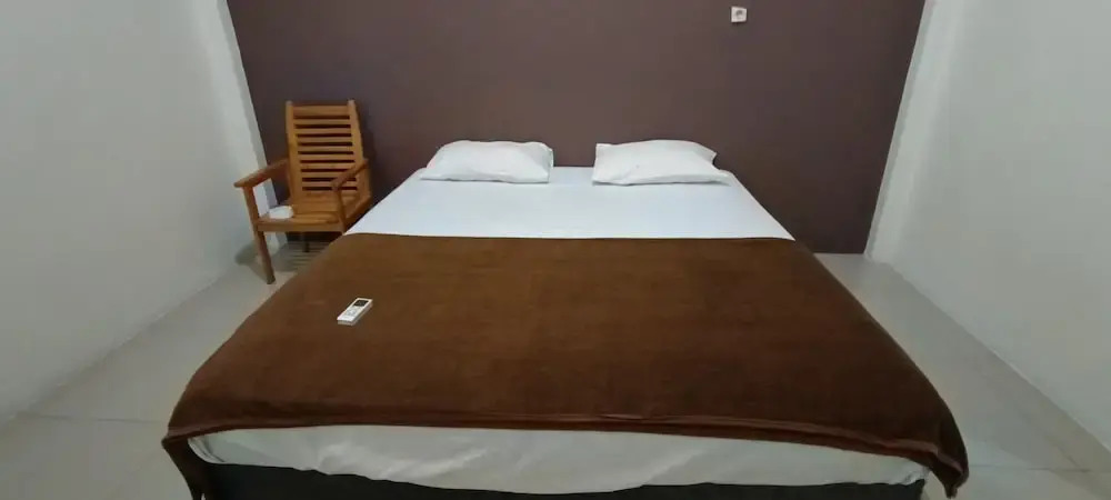 Банджармасин: OYO 92243 Fanilly Guest House MarabahanNearJembatan Rumpiang
