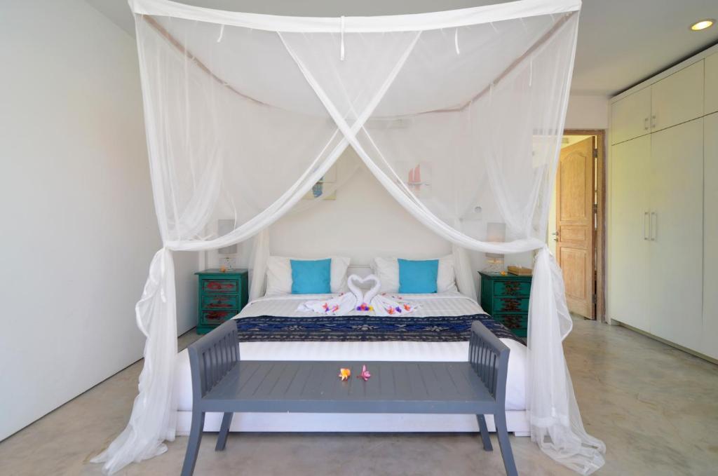 Чангу: "stunning 4 Bedrooms Private Pool Villa in Canggu"
